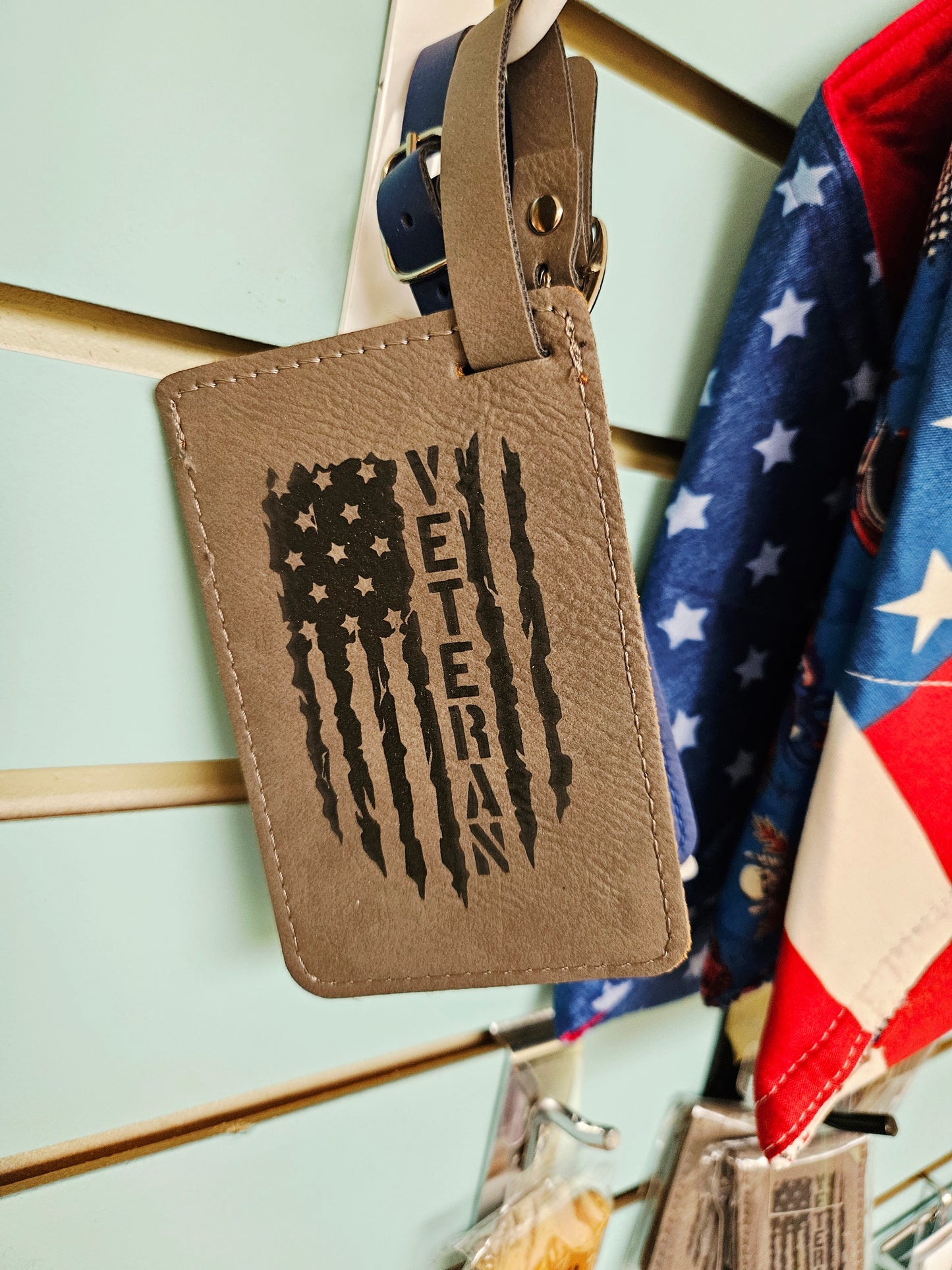Veteran Flag Grey Luggage Tag