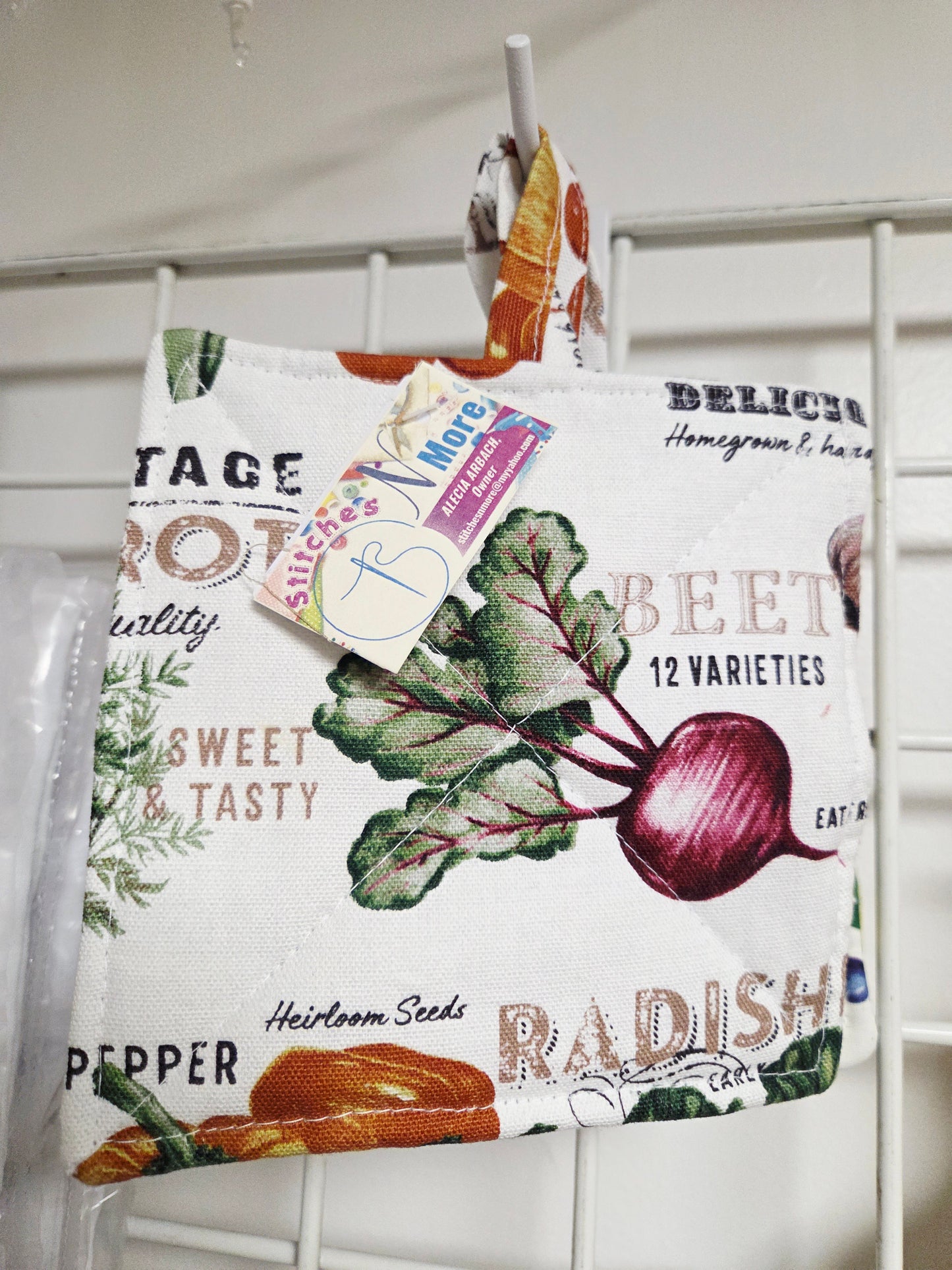 Hot Pads Tomato/Radish Set of 2