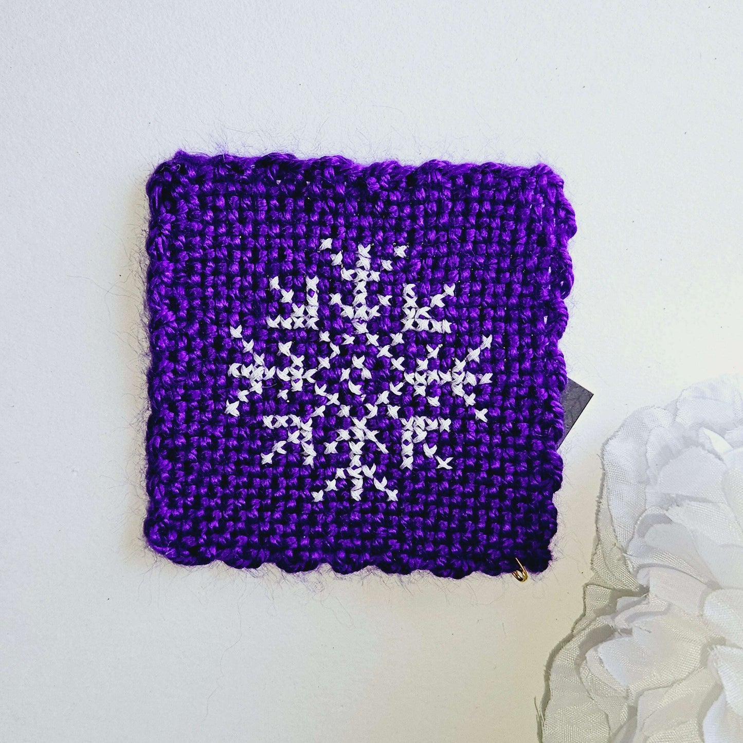 Single Embroidered Purple Snowflake Coaster