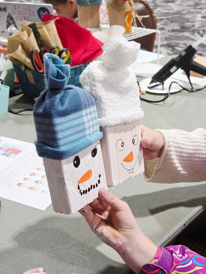 Snowman Blocks – Drop-In Craft