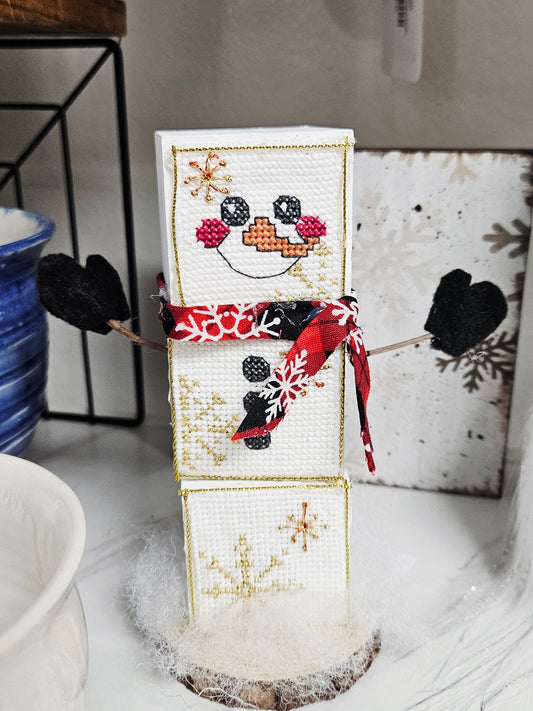 Block Snowman w/Cross Stitch Body