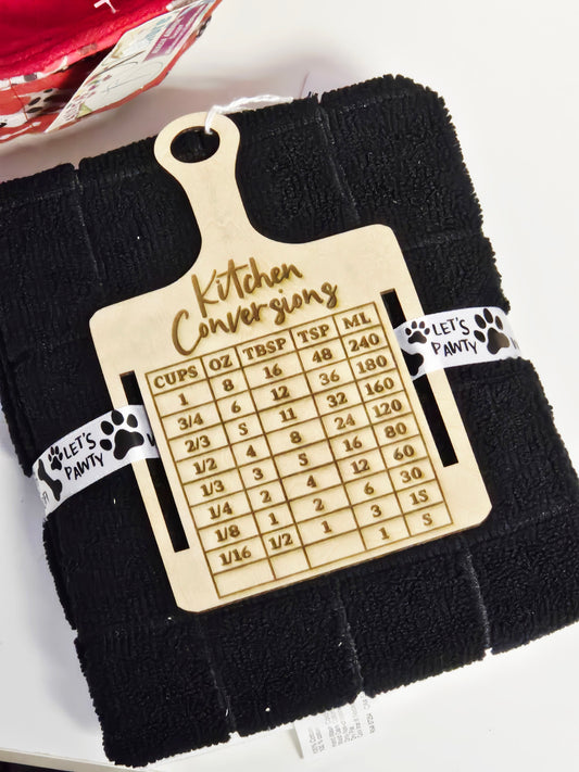 Kitchen Towels/Pot Holder w/Engraved Conversions Dog