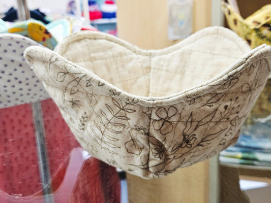 Grey Floral 8" Bowl Holder