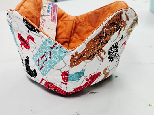 Teal/Red Farm 8" Bowl Holder