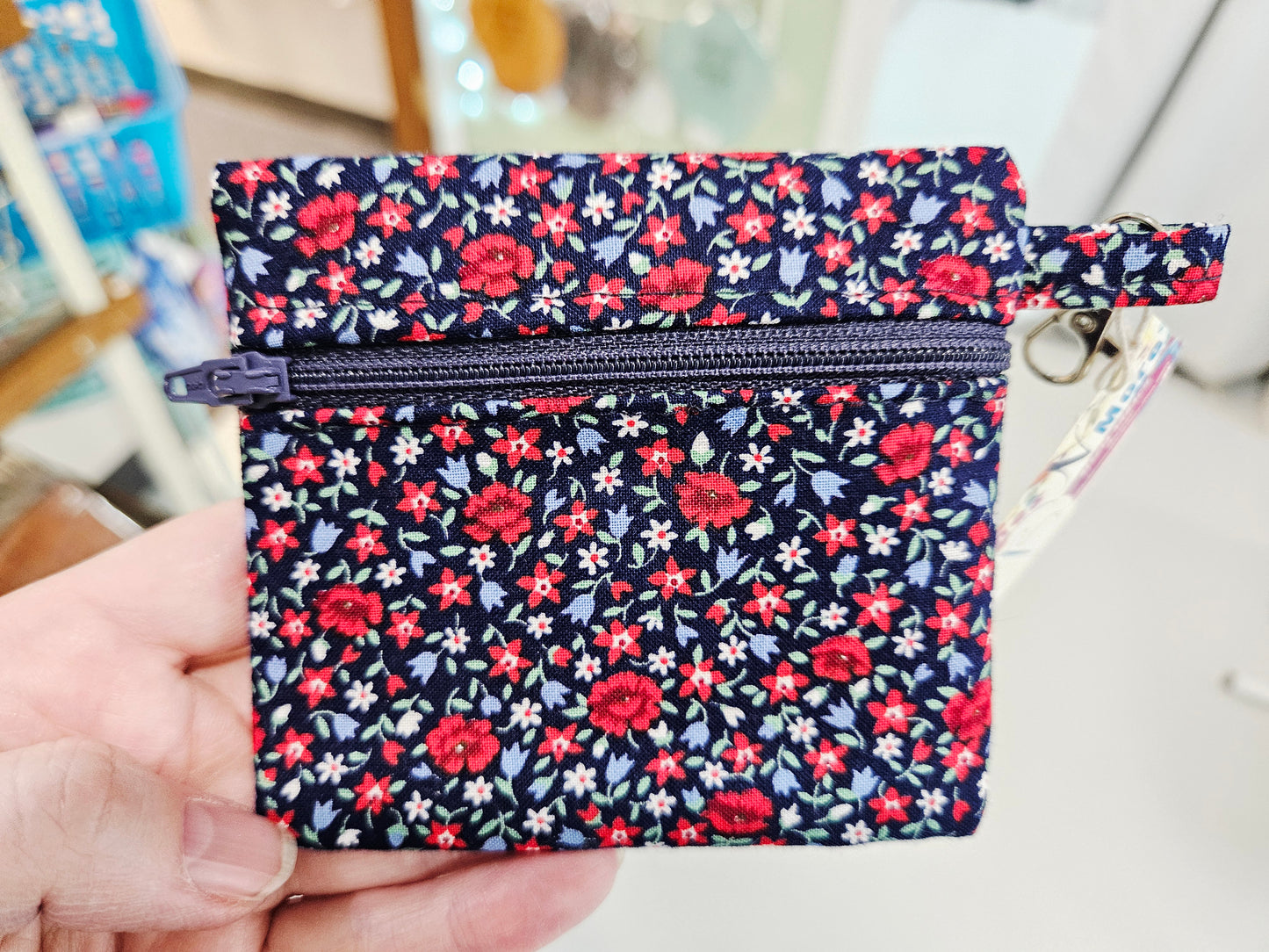 Coin Pouch Navy Floral w/Little Red Floral