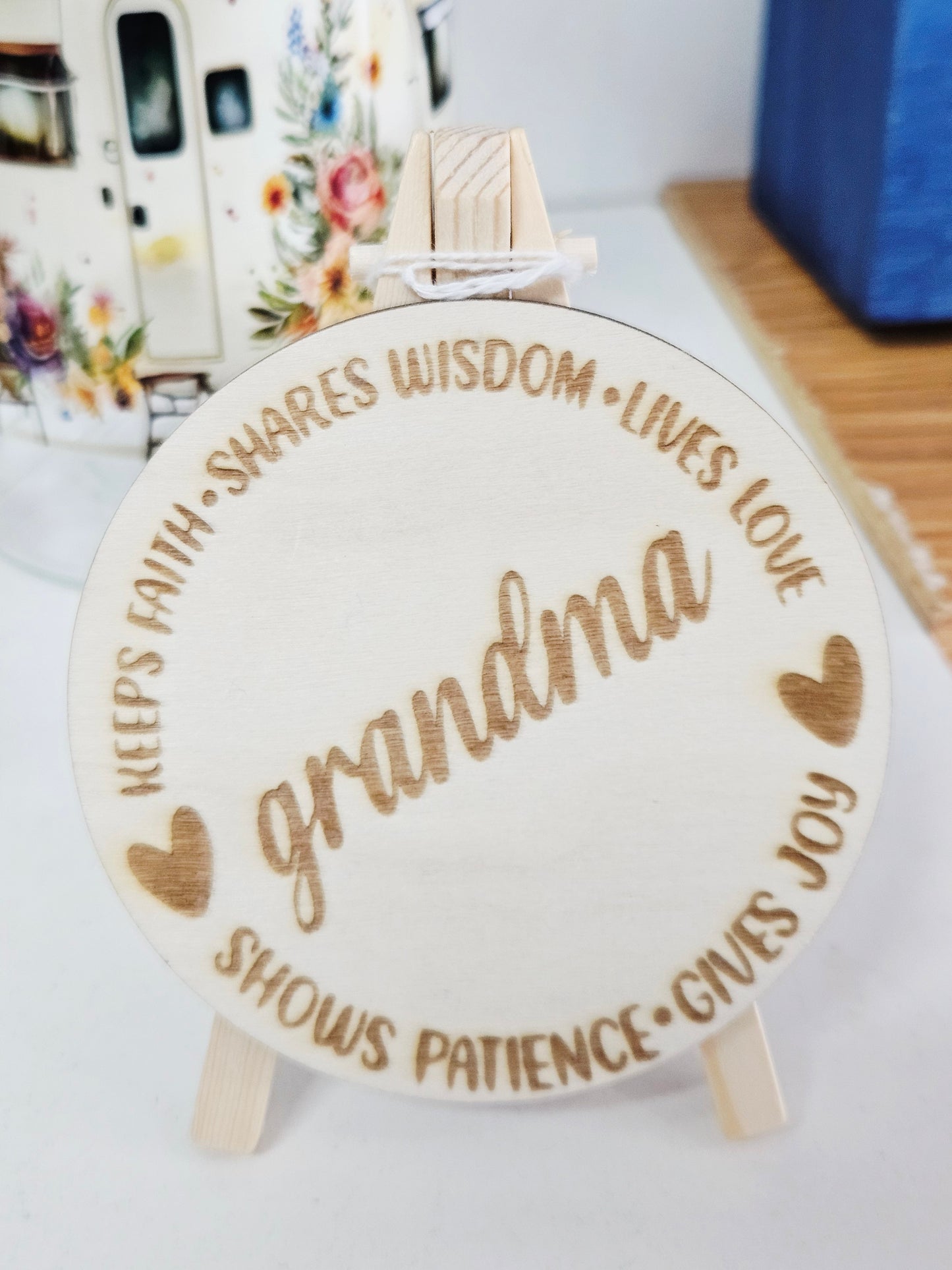 Grandma Sign Round w/Easel