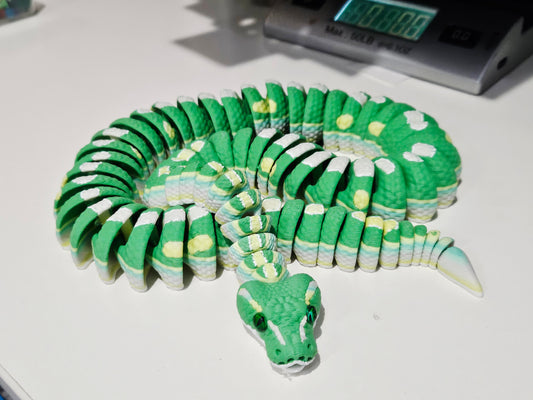 Python - 3D Green & White