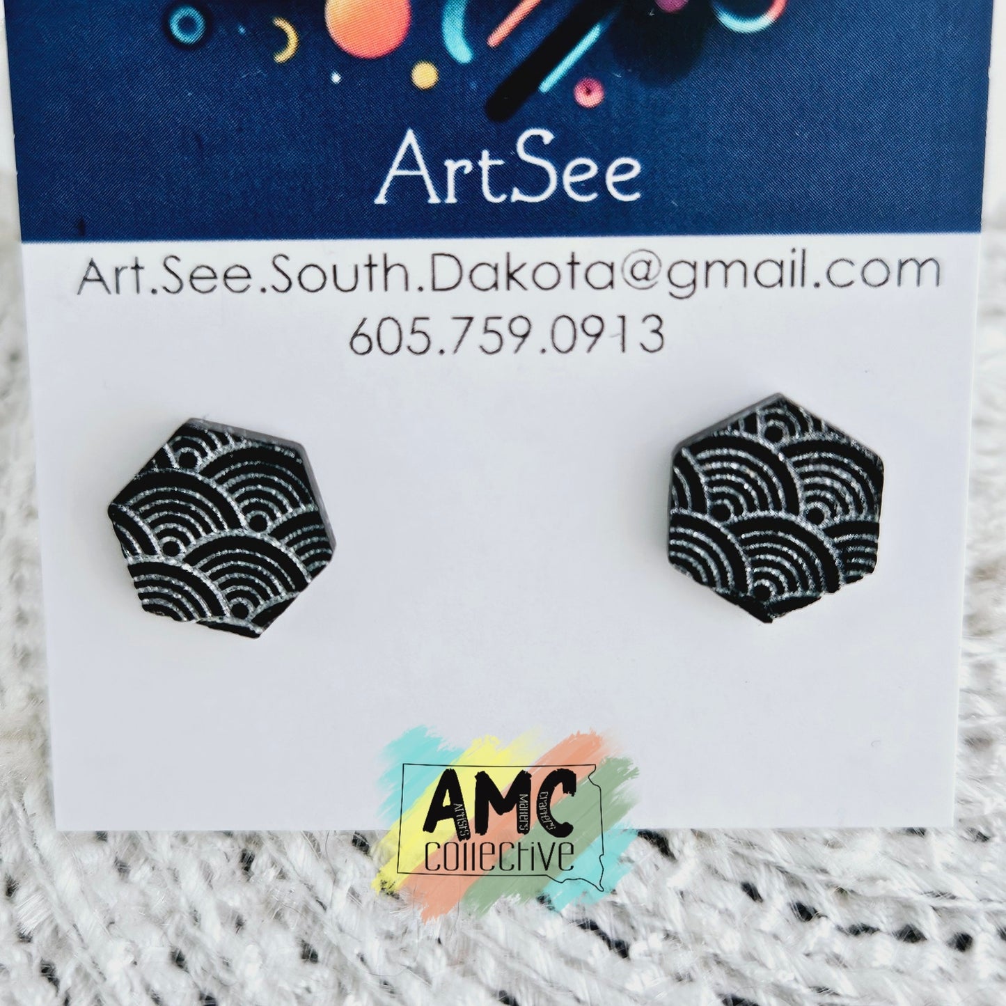 Scallop Hexagon Stud Earrings