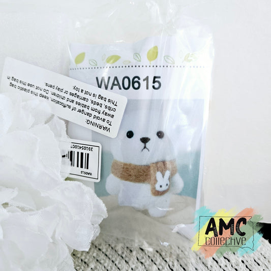 Polar Bear with Scarf Felting Kit