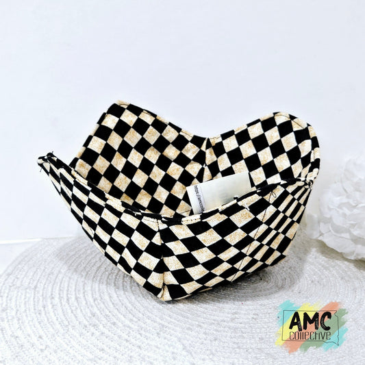 Black/Tan Checkered Bowl Holder