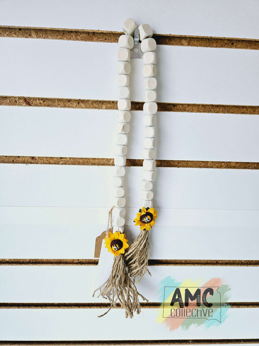 Bee Sunflower Garland