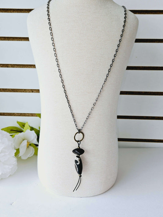 Black and White Stone Pendant Necklace