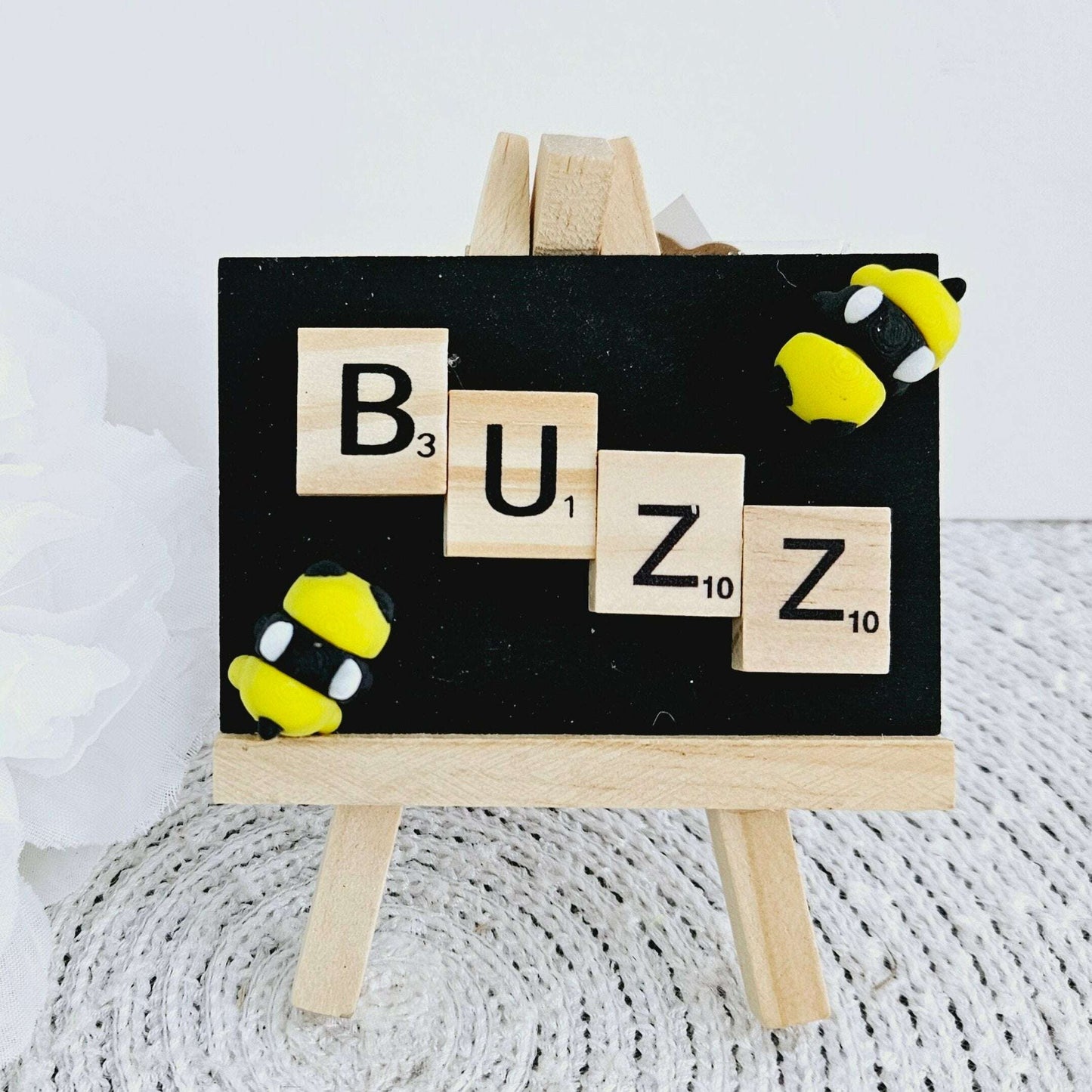 Buzz Miniature Easel