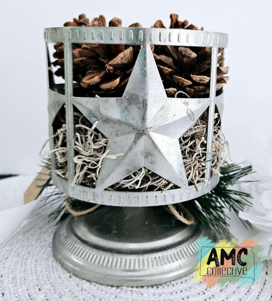 Star Metal Holder with Pinecones